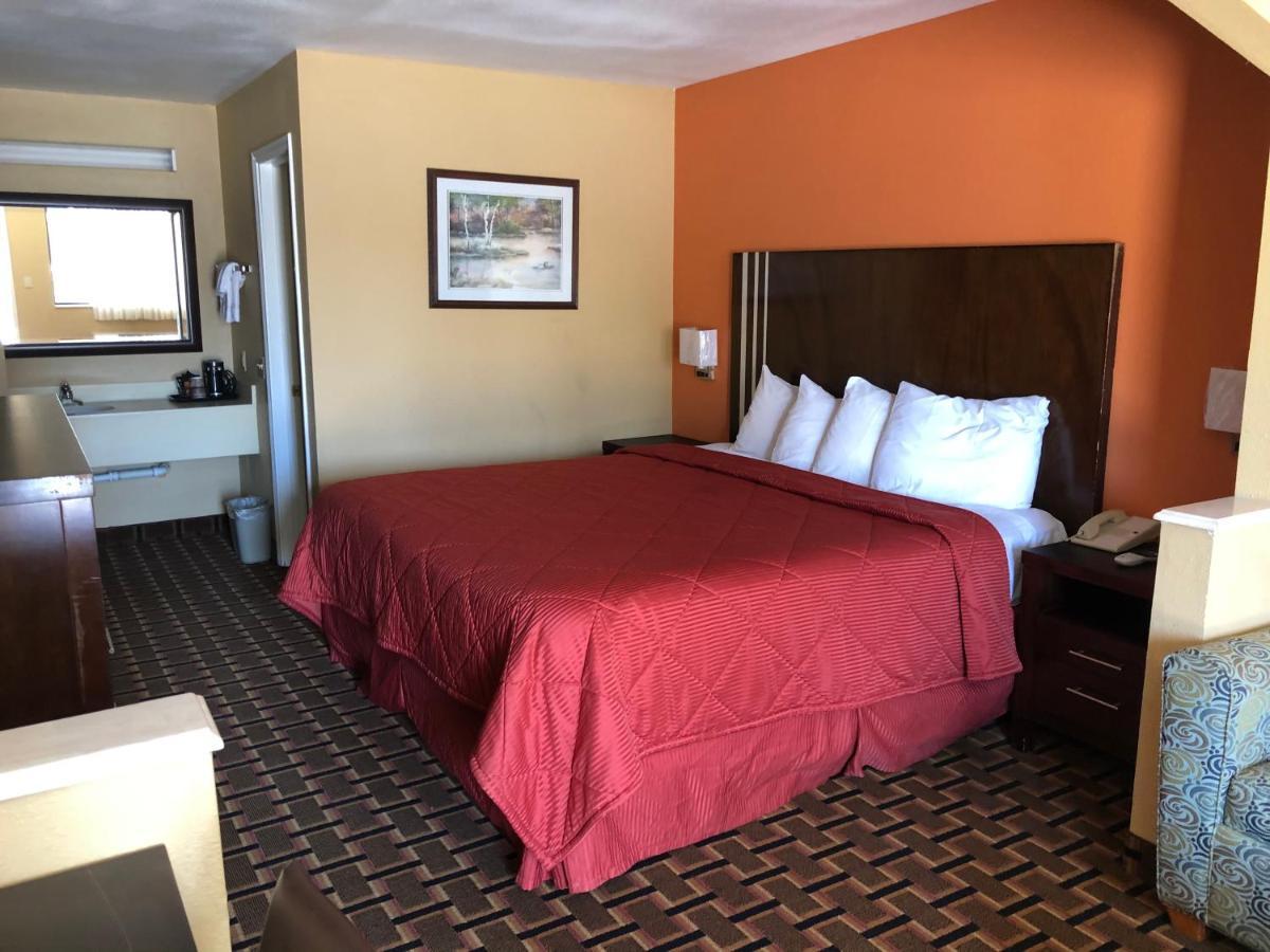 La Grange Executive Inn And Suites Eksteriør billede